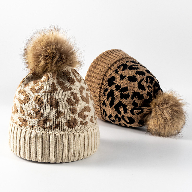 Estampado leopardo bola de piel curvada sombrero tejido al aire libre otoño cálido e invierno gorro de lana con pom